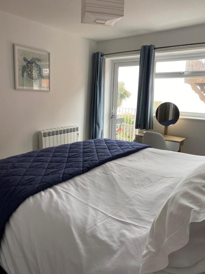 Vitamin Sea With A Sea View And Parking Lyme Regis Extérieur photo